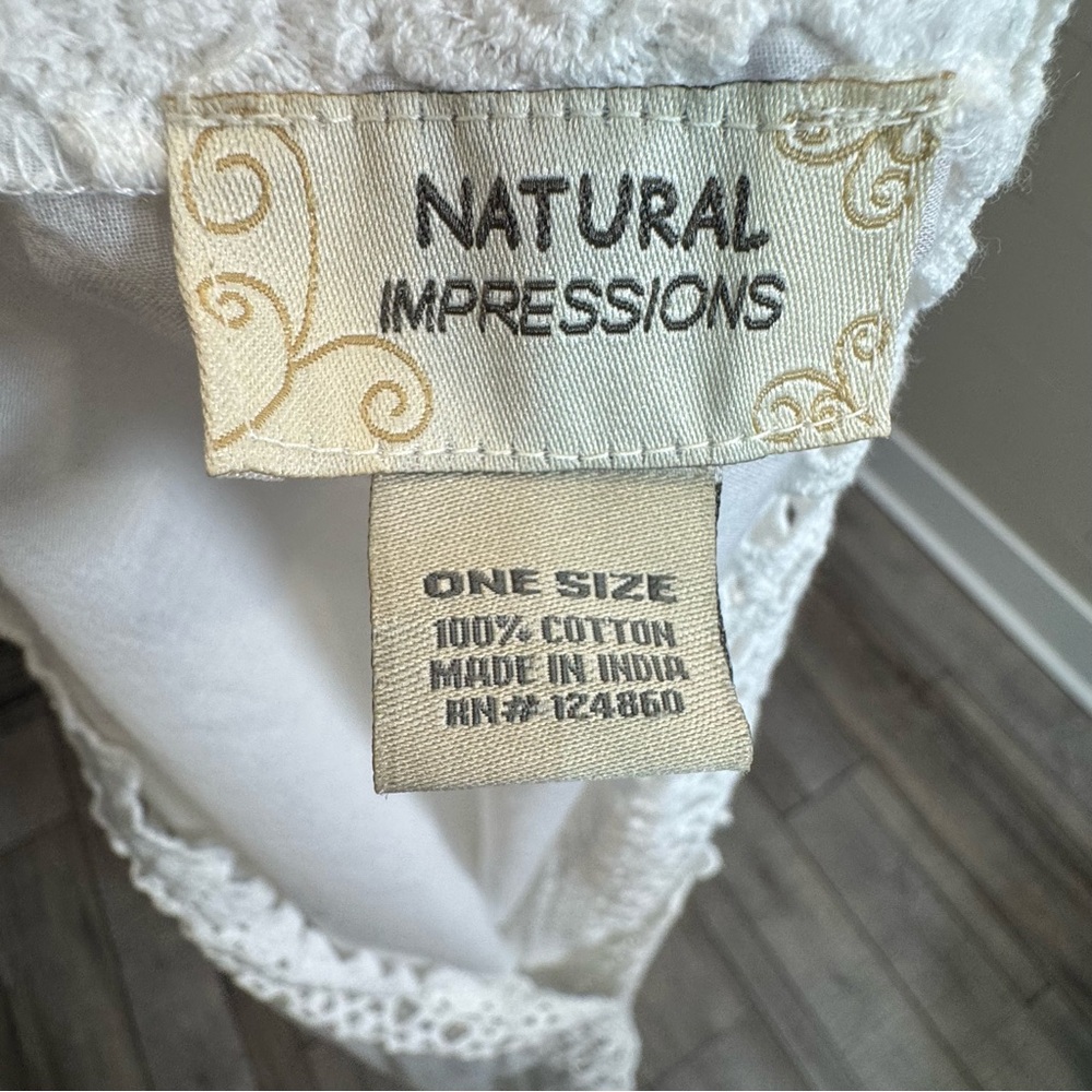 Natural Impressions White Crochet Trim Cover-Up - One Size - Picture 5 of 6